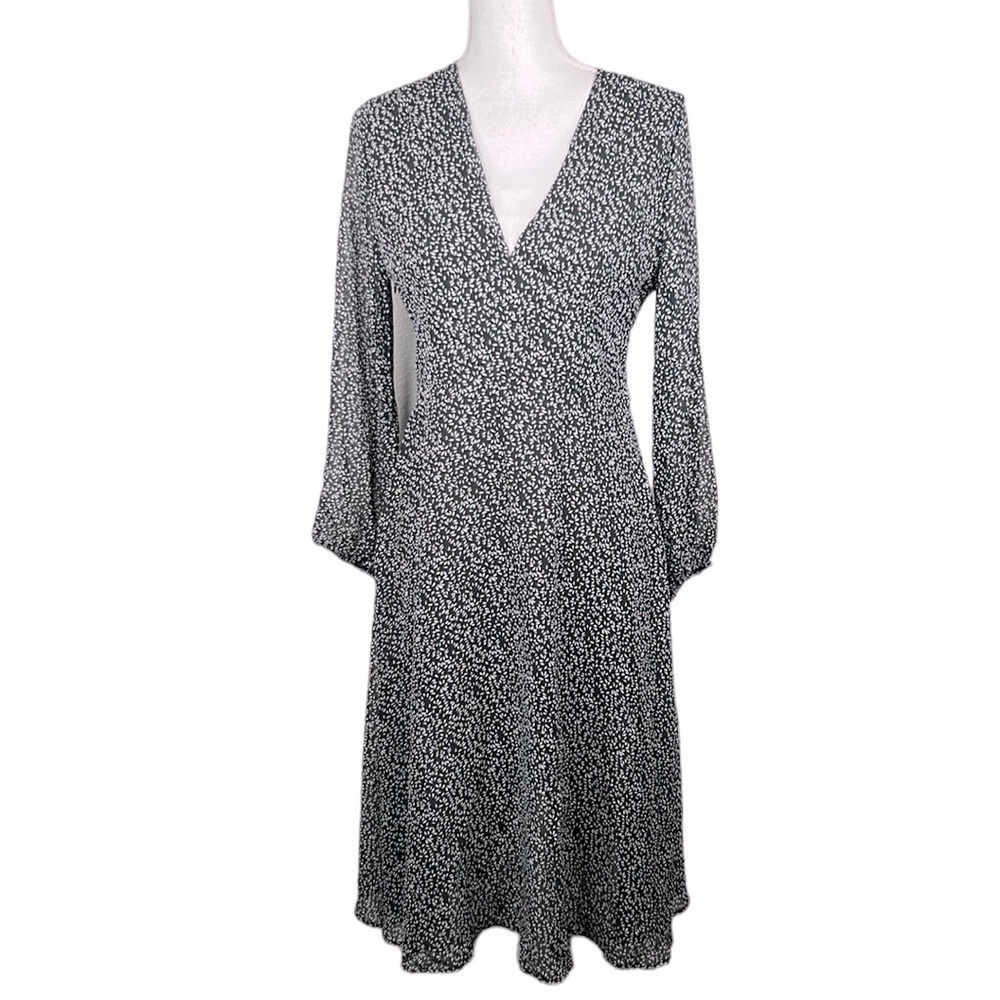 Black & White V-Neck‎ Long Sleeve Midi Dress Size Small